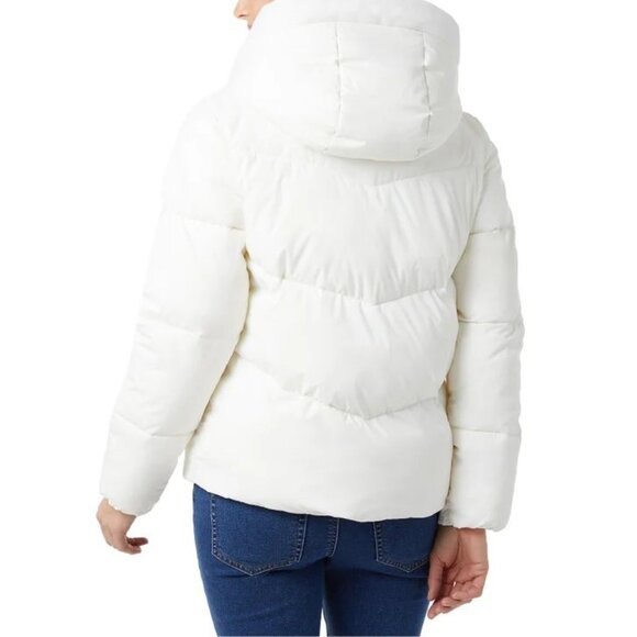 32 Degrees Women’s Quilted Jacket with Plush Lined Hood - Picture 4 of 8